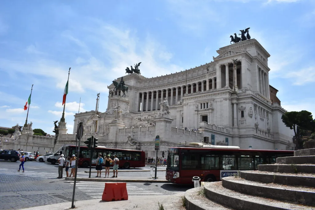 Monumento a Víctor Manuel II, Roma