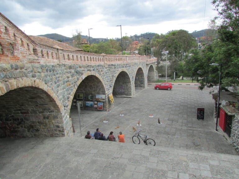 Lee más sobre el artículo ¿Qué Ver y Hacer en Cuenca?, Ecuador