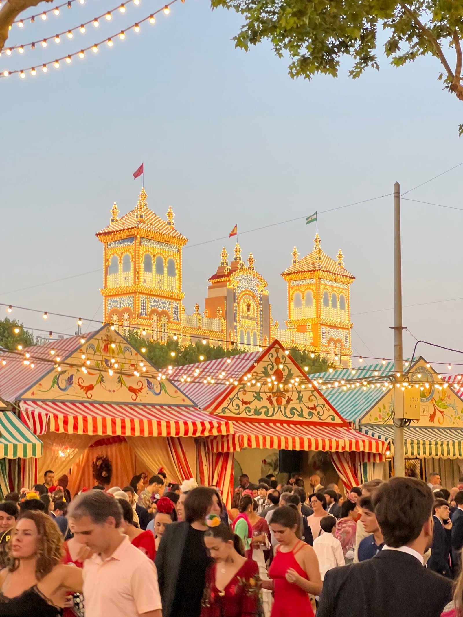 En este momento estás viendo Feria de Abril en Sevilla: ¿Cómo vivirla como un local?