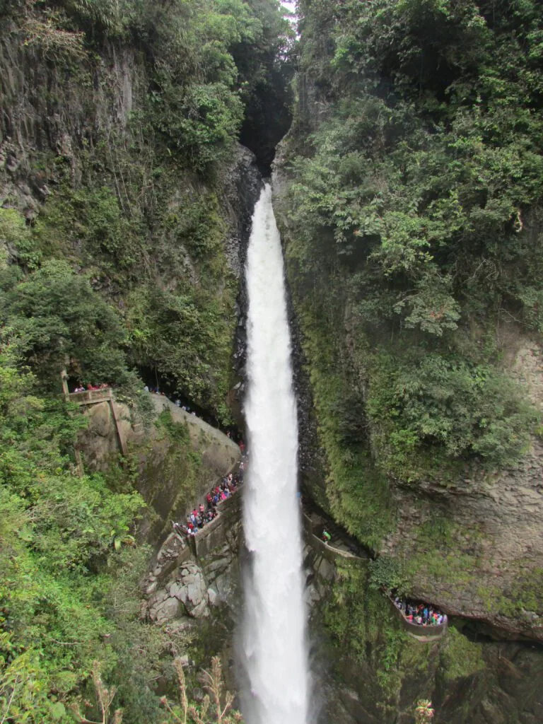Baños, pailon del diablo