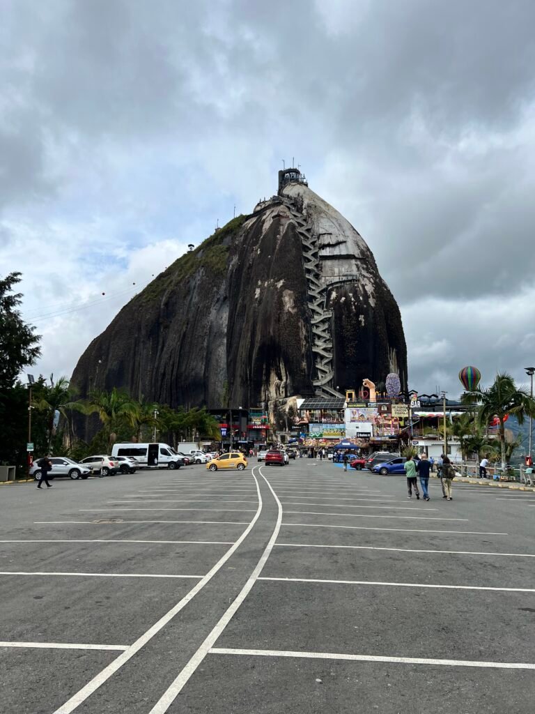 Guatapé Piedra del Peñol mirador Antioquia