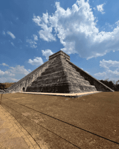 Lee más sobre el artículo Cómo visitar Chichén Itzá: guía completa 2025