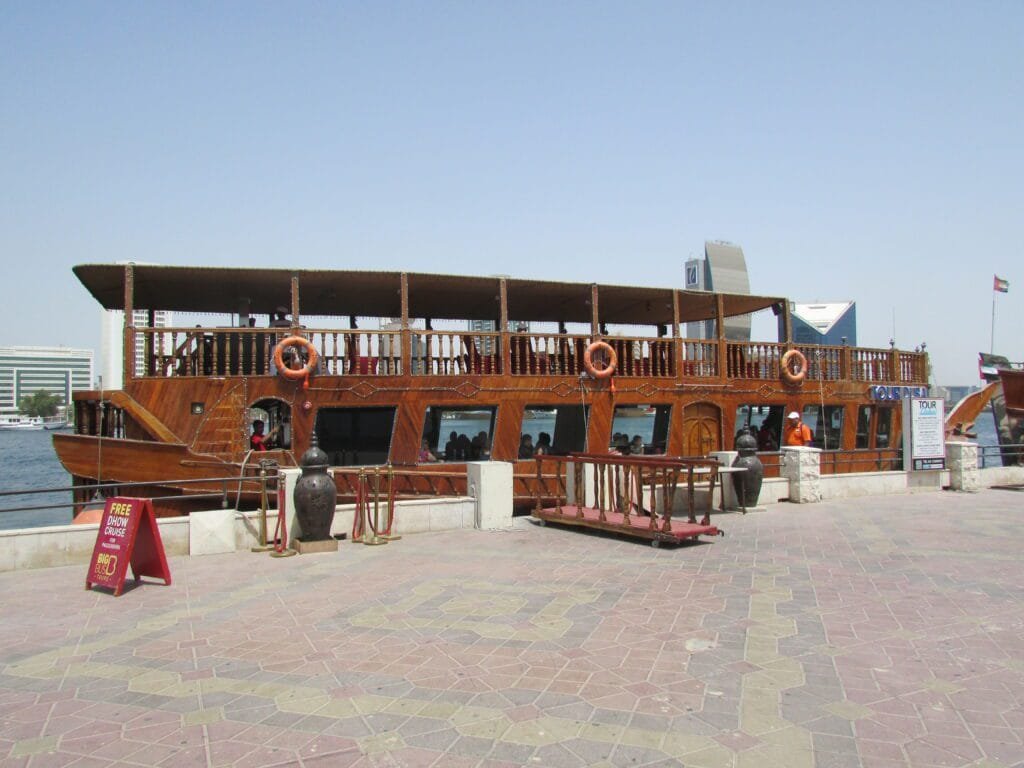 Crucero n en Dubái Marina