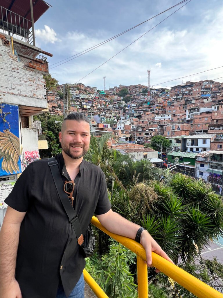 Free walking Tour, en la Comuna 13, Medellin, Colombia