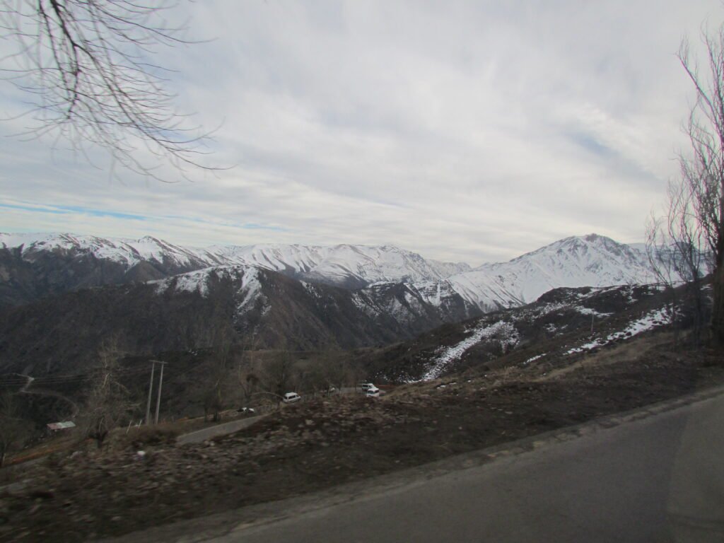 Camino de curvas de la Ruta G-21 hacia Farellones