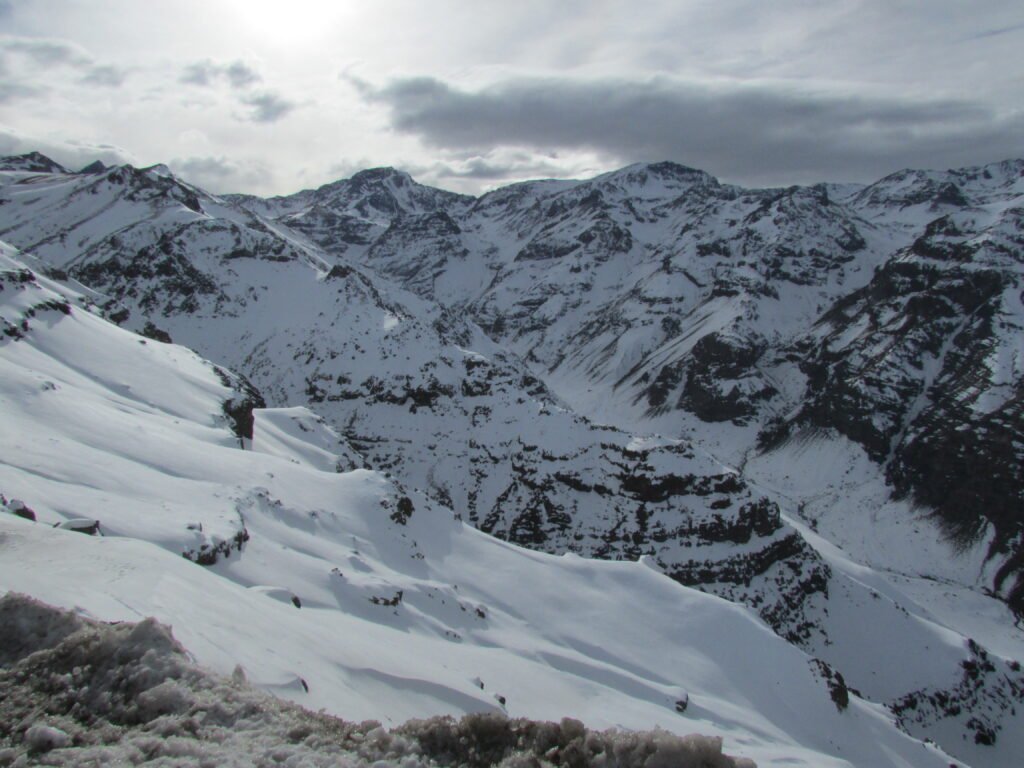 Vista de la cordillera de los Andes desde Farellones, Chile